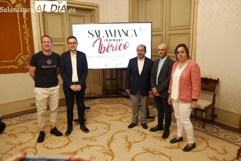 Presentación en el Ayuntamiento de Salamanca del espectáculo del Ibérico que llegará este domingo a la ciudad. Foto: David Sañudo