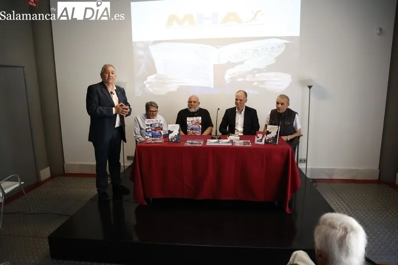 Presentación en el Museo de Automoción la revista 'Límite Motor' y el libro 'ICON ROAD', de Daniel Hasselberger. Foto: David Sañudo