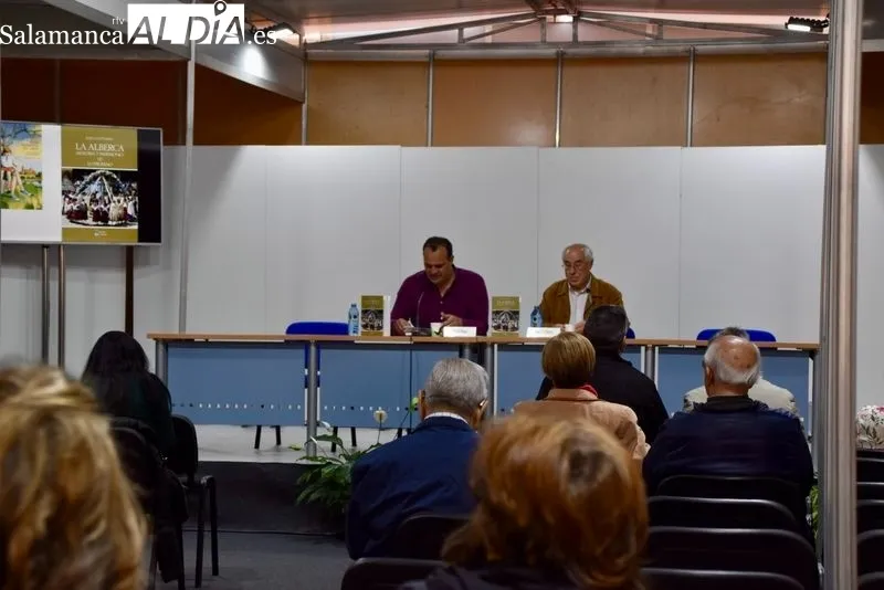 Presentación en la Feria del Libro de Salamanca del nuevo trabajo de José Luis Puerto, 'La Alberca: memoria y patrimonio. (2) Lo profano', editado por la Diputación. Foto: Vanesa Martins
