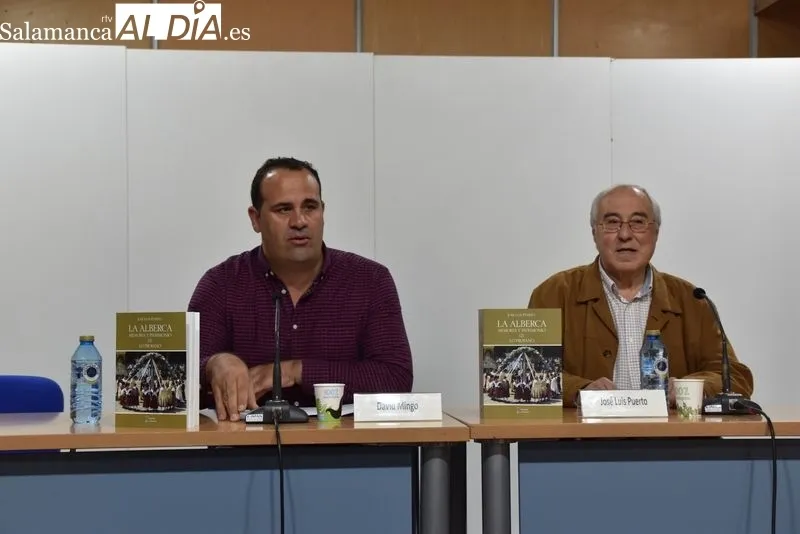 Presentación en la Feria del Libro de Salamanca del nuevo trabajo de José Luis Puerto, 'La Alberca: memoria y patrimonio. (2) Lo profano', editado por la Diputación. Foto: Vanesa Martins