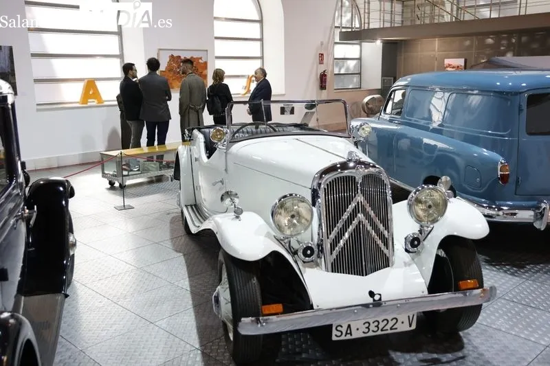 El Museo de Historia de la Automoción de Salamanca (MHAS) ofrece a sus visitantes hasta el día 23 de junio la exposición Arte y Automoción: ‘Bunker’. Foto: David Sañudo