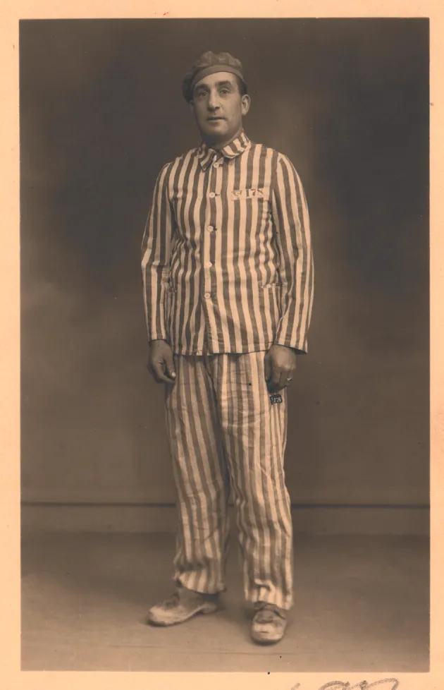 Foto del salmantino Pablo Agraz en el campo de concentración nazi de Mauthausen