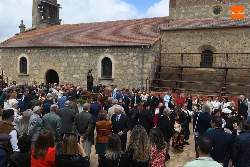 Gentes del campo en Cabrillas procesionan a San Isidro Labrador/ Fotos: Adrián M.Pastor