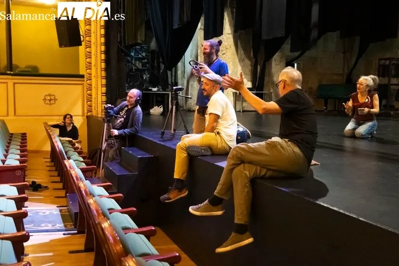 Rodaje de 'Experiencias Turismo España' en Salamanca en el Teatro Liceo. Foto: David Sañudo