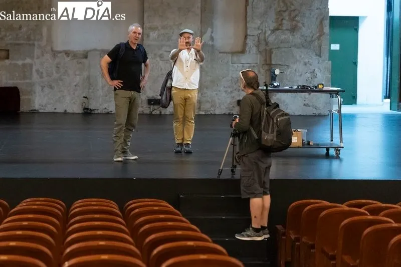 Rodaje de 'Experiencias Turismo España' en Salamanca en el Teatro Liceo. Foto: David Sañudo
