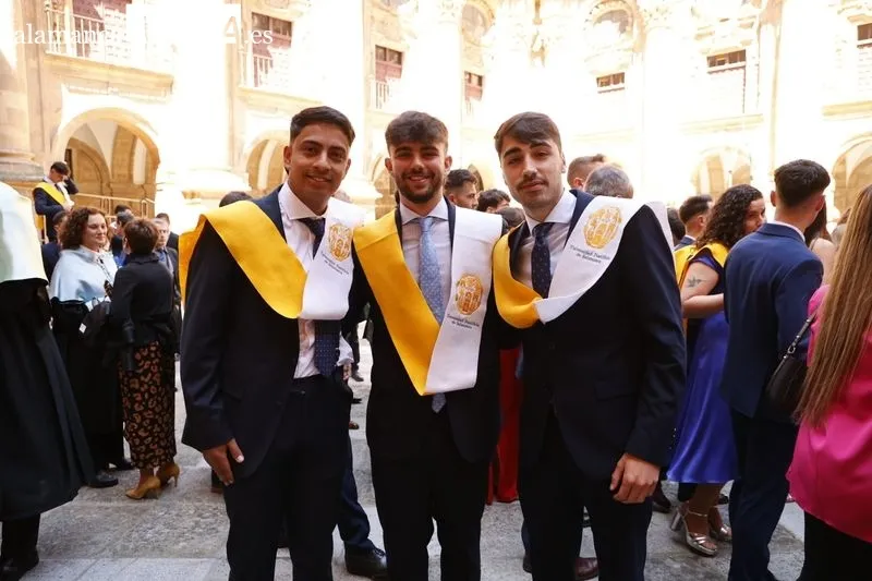 Los alumnos de Ciencias de la Actividad Física y del Deporte celebran su graduación  | FOTOS: David Sañudo 