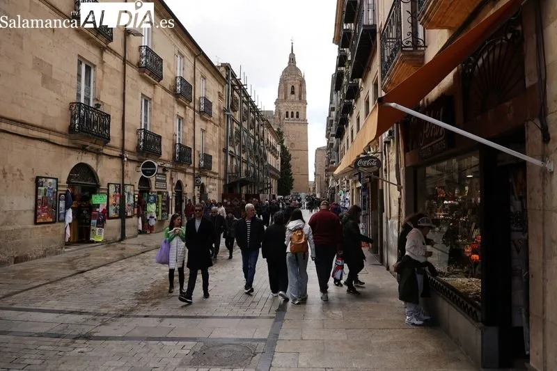 Así se encontraba Salamanca en la mañana de este miércoles festivo | FOTOS: David Sañudo 