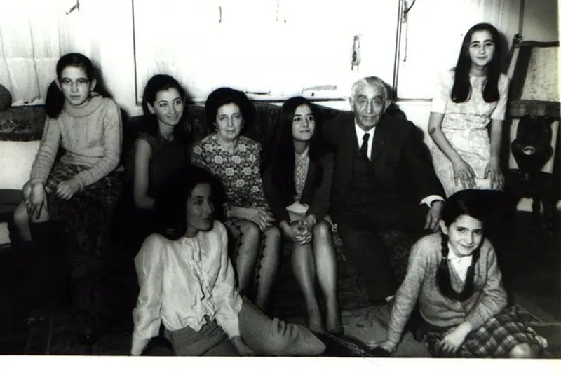 Foto 2 -  Ciudadanos (Cs) est&aacute; enterrado, d&iacute;galo sonriendo