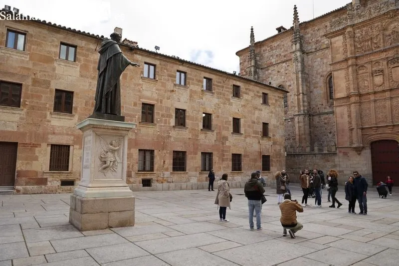 Así se encontraba Salamanca en la mañana de este miércoles festivo | FOTOS: David Sañudo 