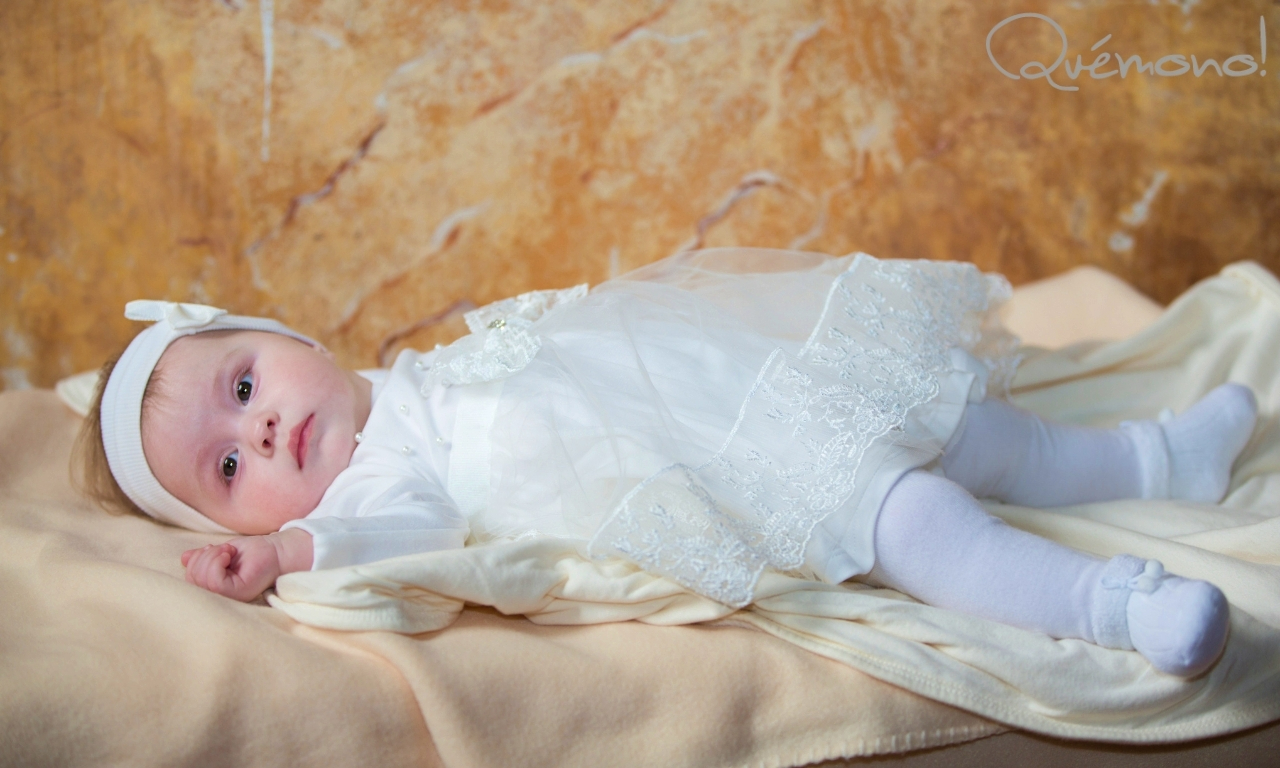 Vestidos de Bautizo para Niña: Guía de Estilos y Materiales