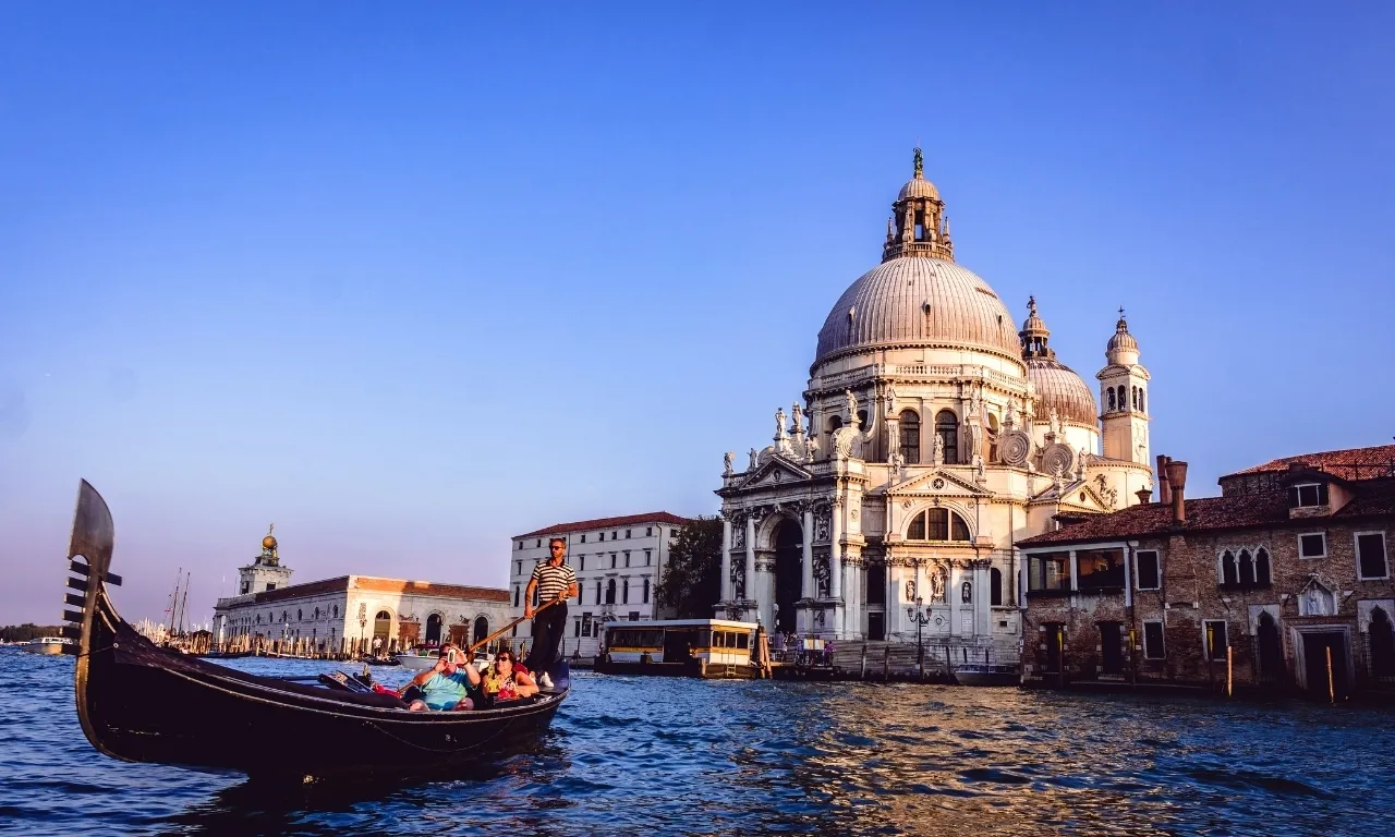 Venecia low cost: Descubre cómo disfrutar de la ciudad de los canales sin arruinar tu presupuesto