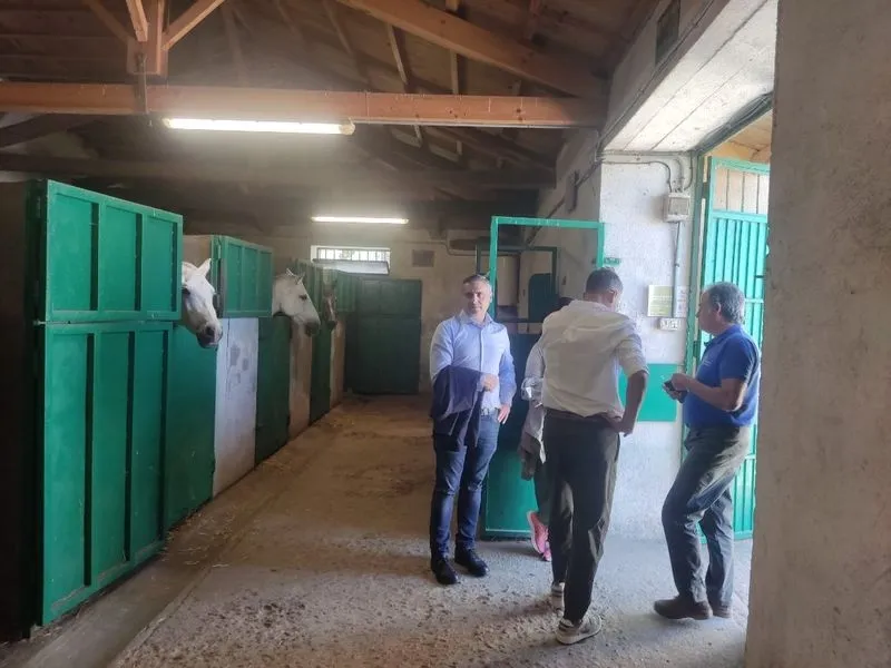 La Finca Castro Enríquez de la Diputación de Salamanca acoge la formación de ocho alumnos y alumnas como auxiliares de ganadería