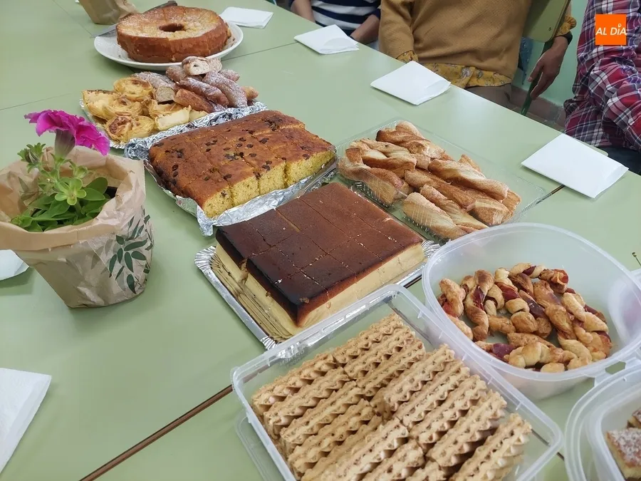 Foto 2 - La Escuela de Adultos prueba el t&eacute; moruno dentro de la recta final del curso