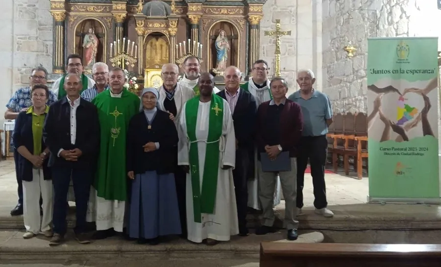 Foto 3 - La Di&oacute;cesis completa su ronda de retiros de fin de curso