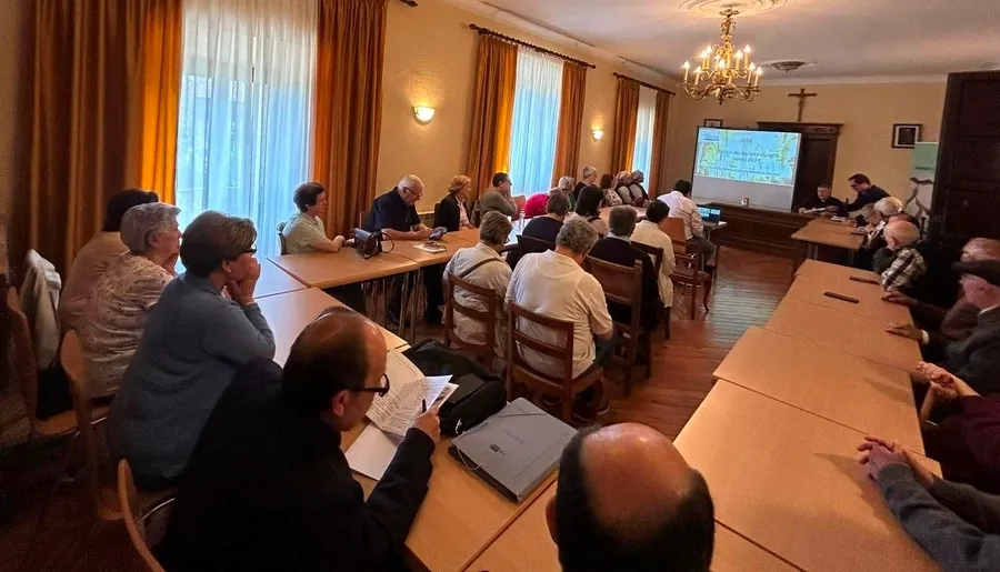 Foto 2 - La Di&oacute;cesis completa su ronda de retiros de fin de curso