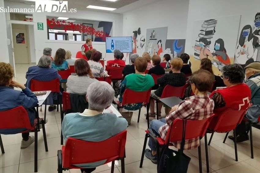 Momento de la charla de salud sobre ‘Hidratación consciente