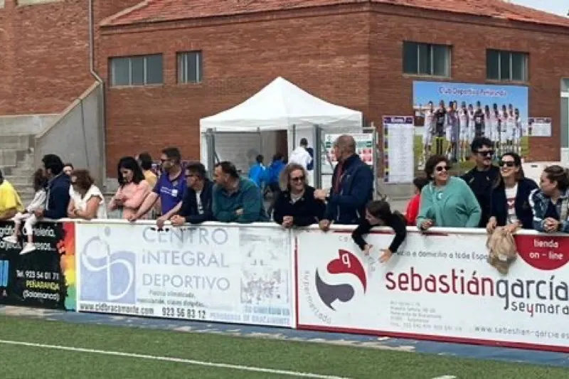 Foto 8 - El Lu&iacute;s Garc&iacute;a se convierte un a&ntilde;o m&aacute;s en la gran fiesta del deporte con el XI Torneo de F&uacute;tbol 7 