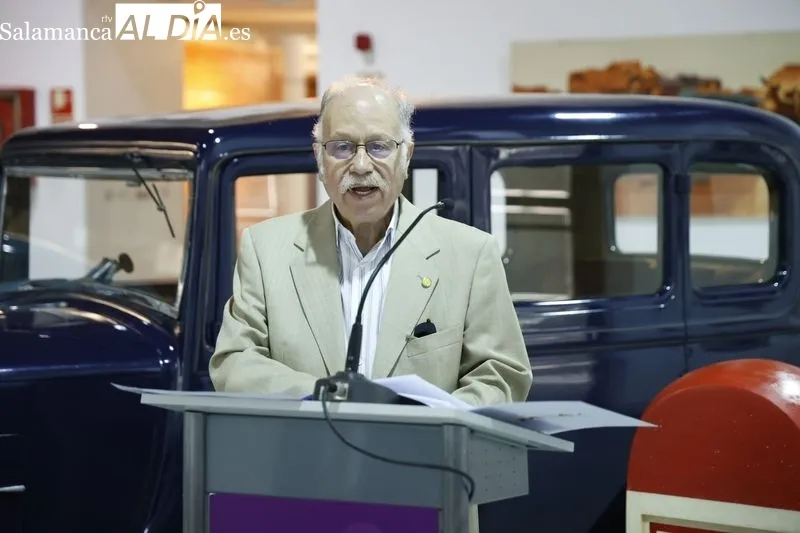 El Museo de Historia de la Automoción de Salamanca presenta la 8ª edición de la Operación Litro: Paseo Solidario de Vehículos Clásicos en favor de las Hermanitas de los Pobres de Salamanca. Foto de David Sañudo