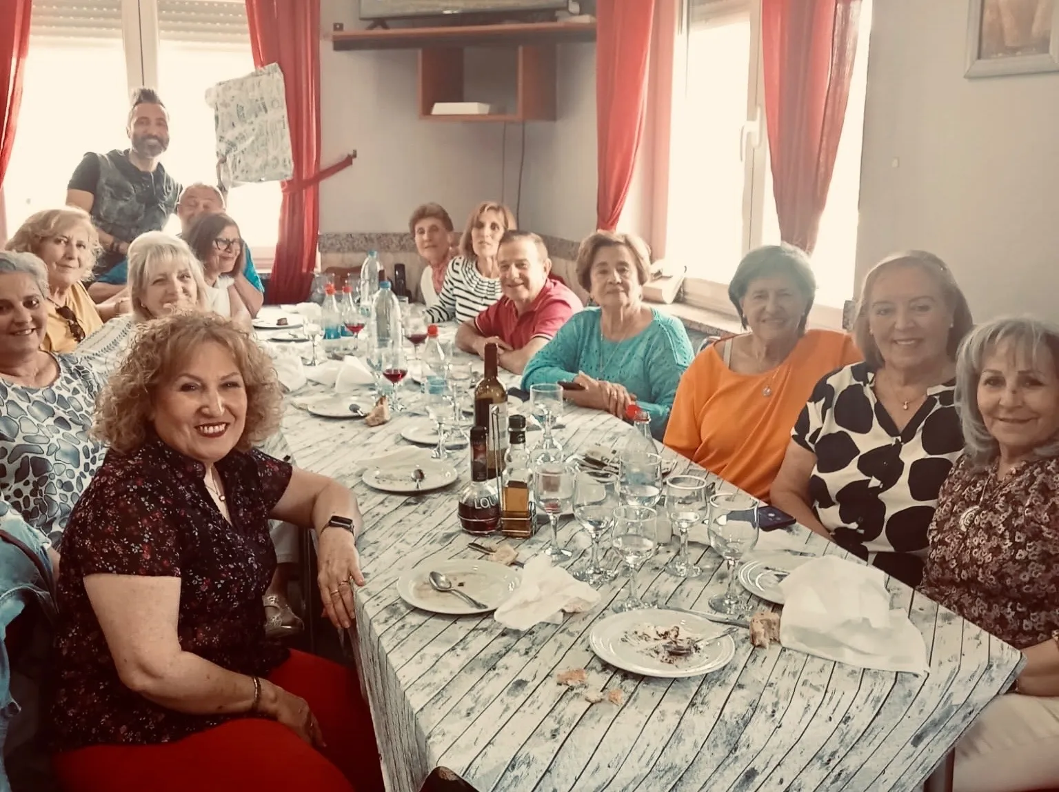Foto 4 - Una animada y divertida comida dice adi&oacute;s al curso de gimnasia del Ayuntamiento