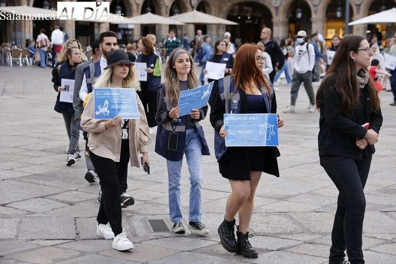 Actividades en la Plaza Mayor de Salamanca por el Día Internacional de las Personas Refugiadas. Fotos: David Sañudo