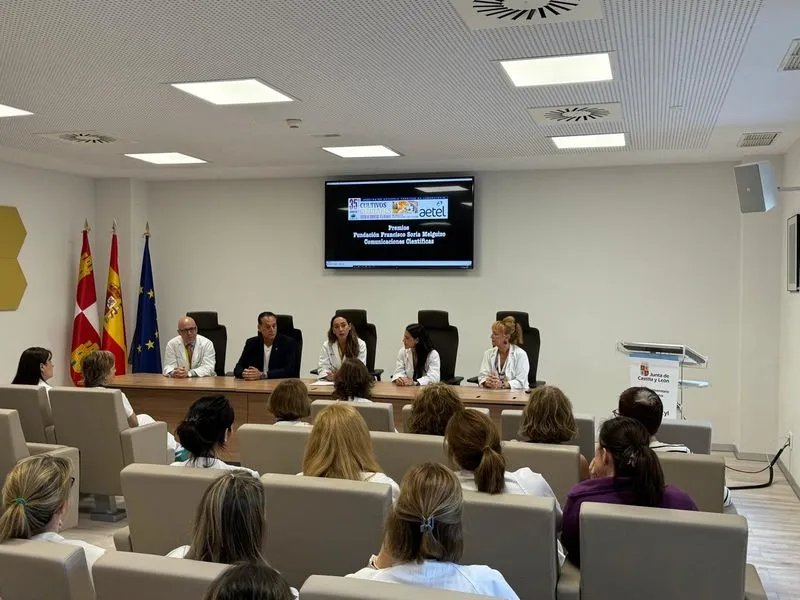 Reconocimiento del Hospital de Salamanca a un grupo de técnicos de laboratorio.