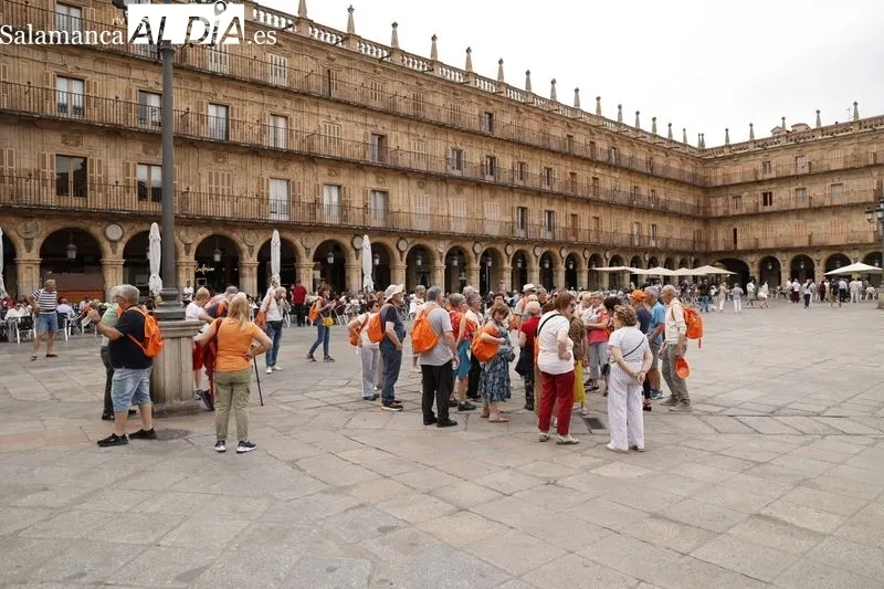 Ambiente en el centro de Salamanca durante la tarde de este sábado. Fotos: David Sañudo