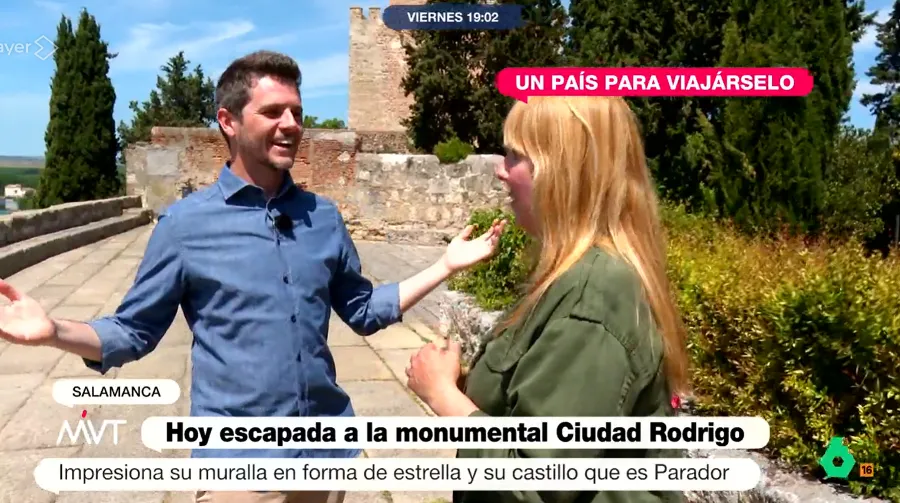 Foto 6 - Los presentadores de &lsquo;M&aacute;s Vale Tarde&rsquo; prueban en directo los huevos fritos con farinato