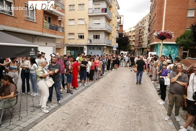 Carrera de Tacones en el barrio del Oeste por el Orgullo Charro. Fotos: David Sañudo
