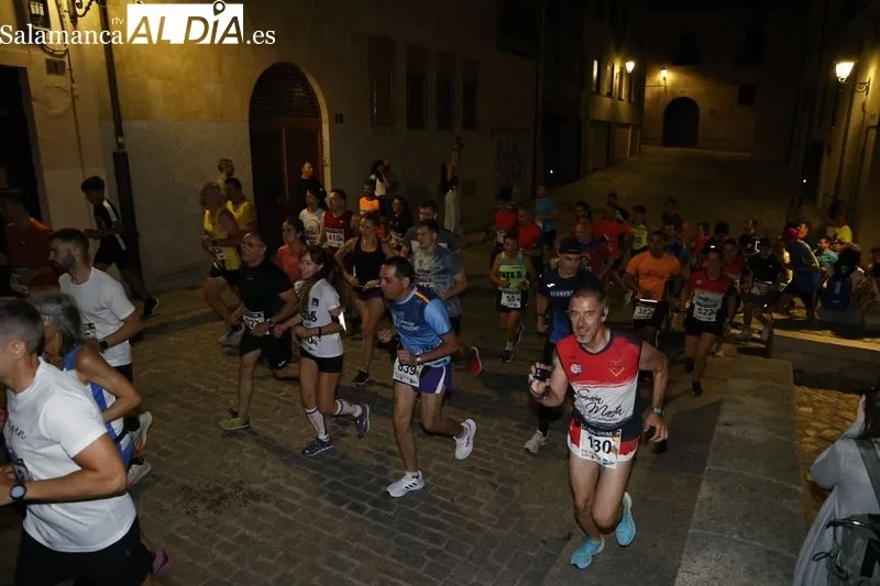 Carrera nocturna del programa municipal ‘Salamanca a Tope’. Fotos: David Sañudo