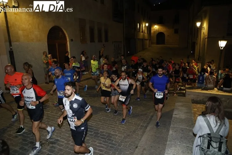 Carrera nocturna del programa municipal ‘Salamanca a Tope’. Fotos: David Sañudo