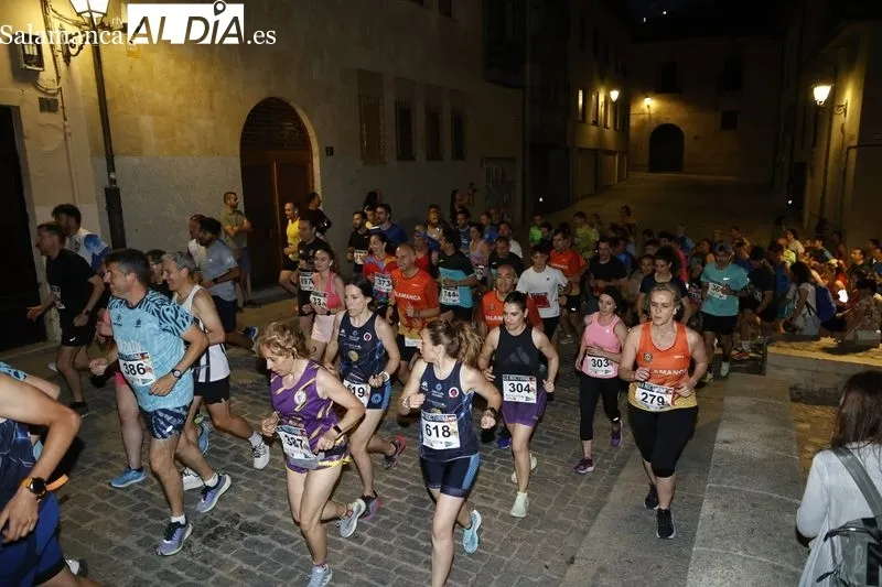 Carrera nocturna del programa municipal ‘Salamanca a Tope’. Fotos: David Sañudo