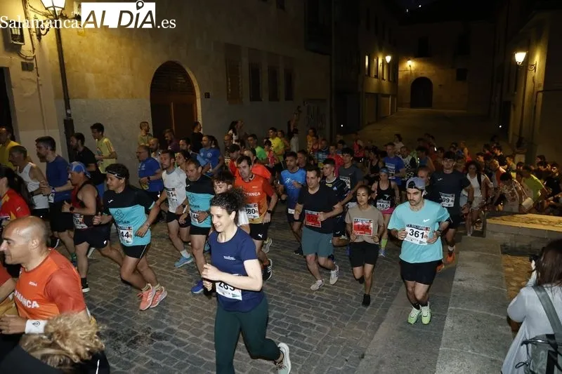 Carrera nocturna del programa municipal ‘Salamanca a Tope’. Fotos: David Sañudo