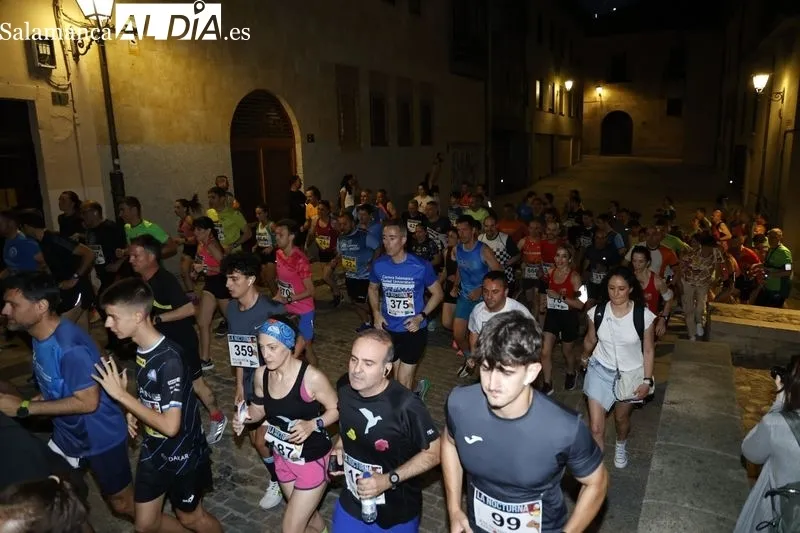 Carrera nocturna del programa municipal ‘Salamanca a Tope’. Fotos: David Sañudo