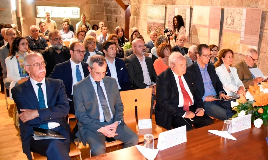 Foto 3 - Ciudad Rodrigo respalda la candidatura de las fortalezas portuguesas a Patrimonio de la Humanidad