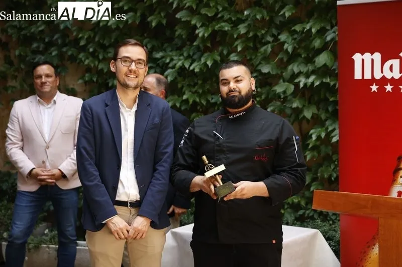 Entrega de premios del Concurso de Pinchos de la Asociación de Empresarios de Hostelería de Salamanca. Foto de David Sañudo