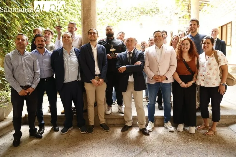 Entrega de premios del Concurso de Pinchos de la Asociación de Empresarios de Hostelería de Salamanca. Foto de David Sañudo
