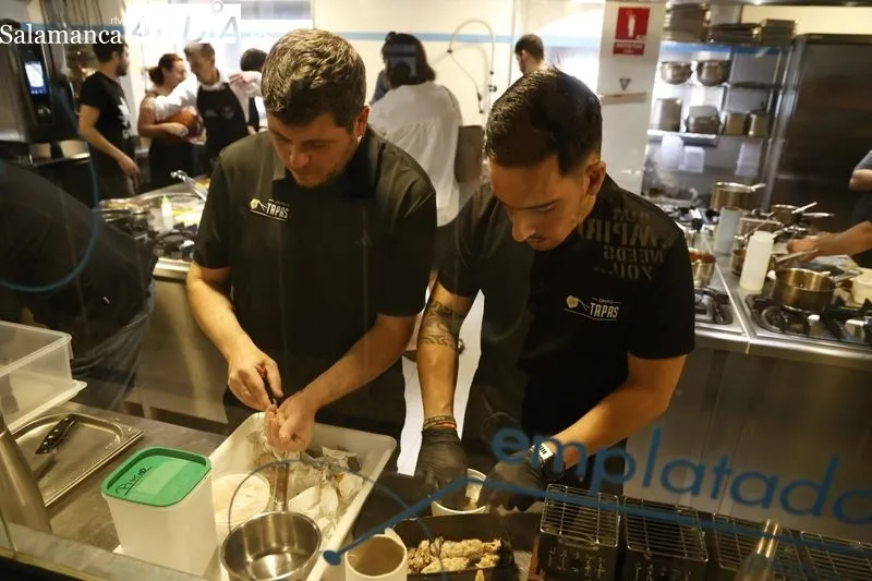 Presentación de las creaciones para el Concurso de Pinchos de la Asociación de Empresarios de Hostelería de Salamanca. Foto de David Sañudo