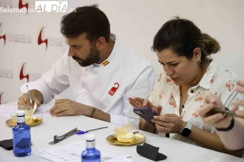 Presentación de las creaciones para el Concurso de Pinchos de la Asociación de Empresarios de Hostelería de Salamanca. Foto de David Sañudo