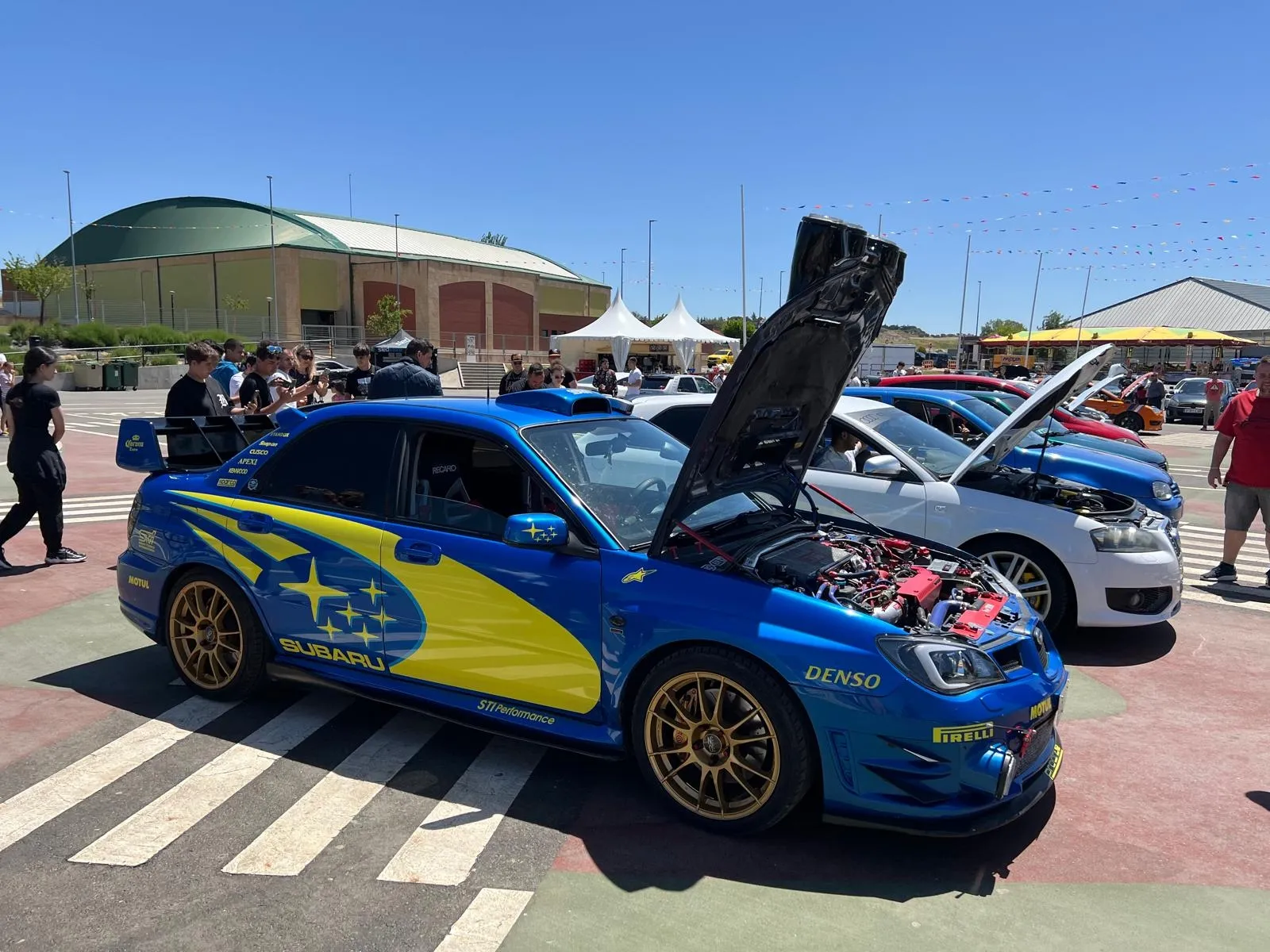 Carbajosa celebra la procesión del Corpus y la I Fiesta del Motor. 