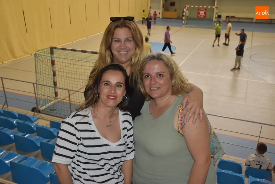 Foto 10 - La familia del III Columnas cierra el curso con una jornada festiva
