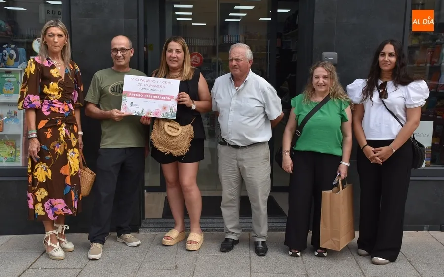 Foto 5 - Repartidos los premios del 4&ordm; Concurso Floral con un sentido recuerdo a Juan Pablo Mar&iacute;a Sastre