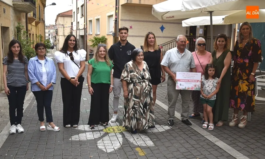 Foto 6 - Repartidos los premios del 4&ordm; Concurso Floral con un sentido recuerdo a Juan Pablo Mar&iacute;a Sastre