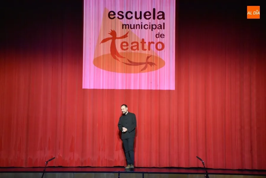 Foto 5 - La Escuela de Teatro se sube al escenario para mostrar lo trabajado a lo largo del curso