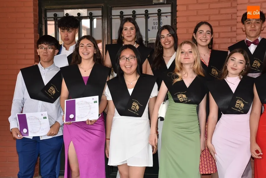 Foto 7 - El IES Fray Diego consolida la graduaci&oacute;n de los alumnos de 4&ordm; de la ESO y FP B&aacute;sica