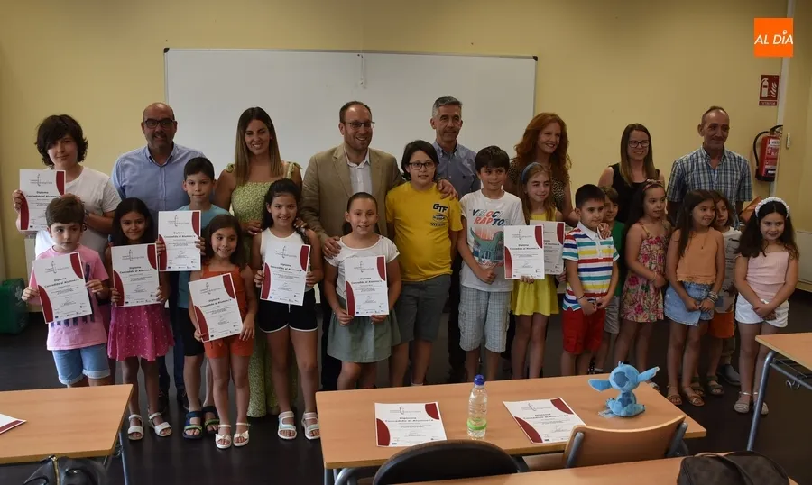 Foto 2 - Clausurados los cursos de nuevas tecnolog&iacute;as, en los que han participado 73 alumnos
