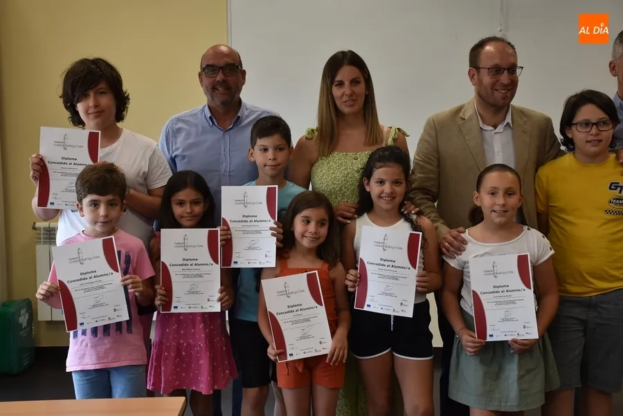 Foto 3 - Clausurados los cursos de nuevas tecnolog&iacute;as, en los que han participado 73 alumnos
