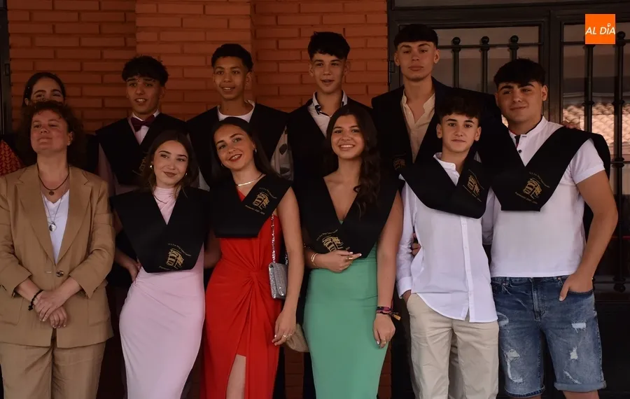 Foto 11 - El IES Fray Diego consolida la graduaci&oacute;n de los alumnos de 4&ordm; de la ESO y FP B&aacute;sica