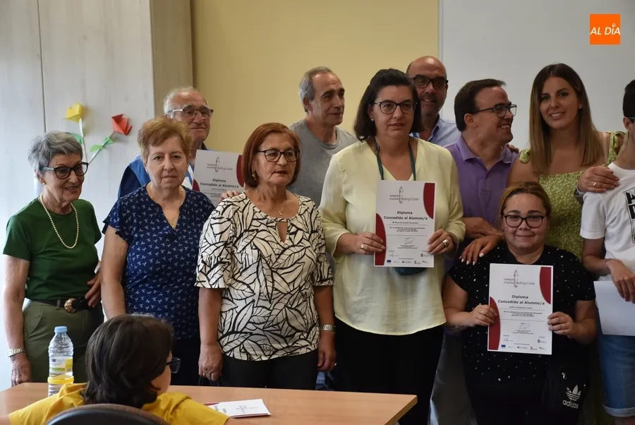 Foto 5 - Clausurados los cursos de nuevas tecnolog&iacute;as, en los que han participado 73 alumnos