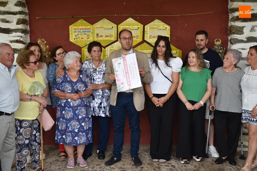 Foto 7 - Repartidos los premios del 4&ordm; Concurso Floral con un sentido recuerdo a Juan Pablo Mar&iacute;a Sastre