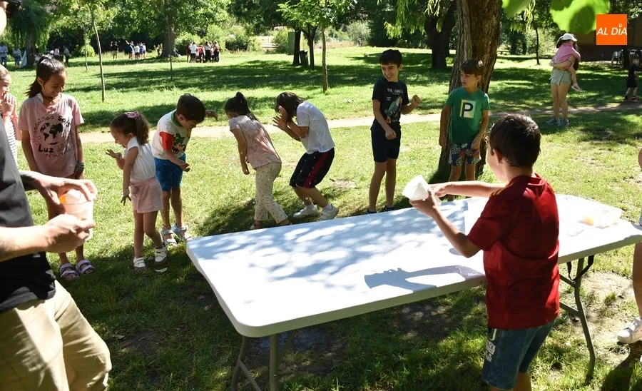 Foto 3 - Alumnos y profesores de Misioneras-Santa Teresa inician en El Pic&oacute;n las vacaciones de verano